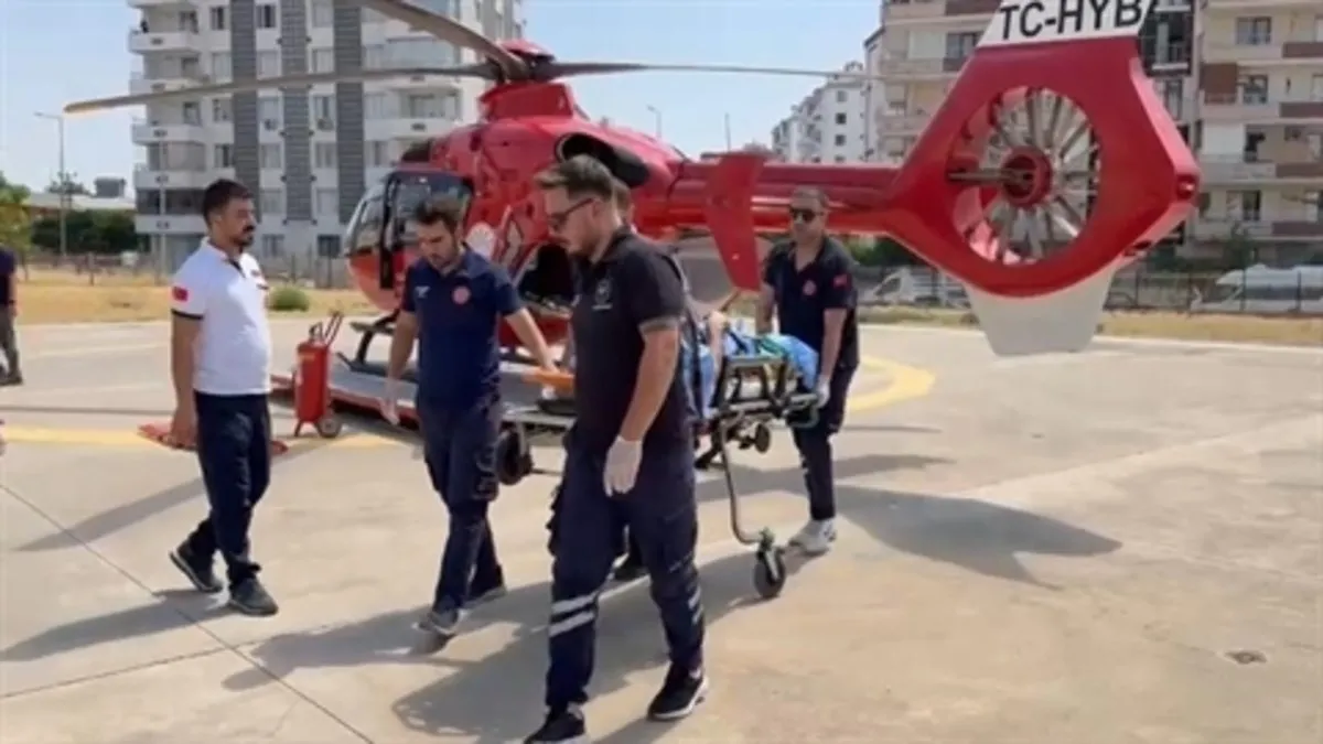 Ambulans helikopter yaralı kazazede için havalandı